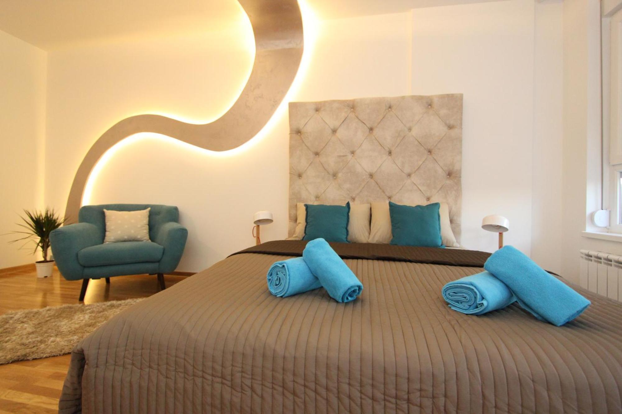 Riviera New Belgrade Apartment, Parking 5 Eur Per Day Exterior photo